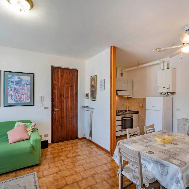 Residence San Zeno - vicino centro,lago parcheggio - Two-Bedroom Apartment - 20