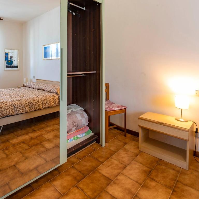 Residence San Zeno - vicino centro,lago parcheggio - Two-Bedroom Apartment - 26