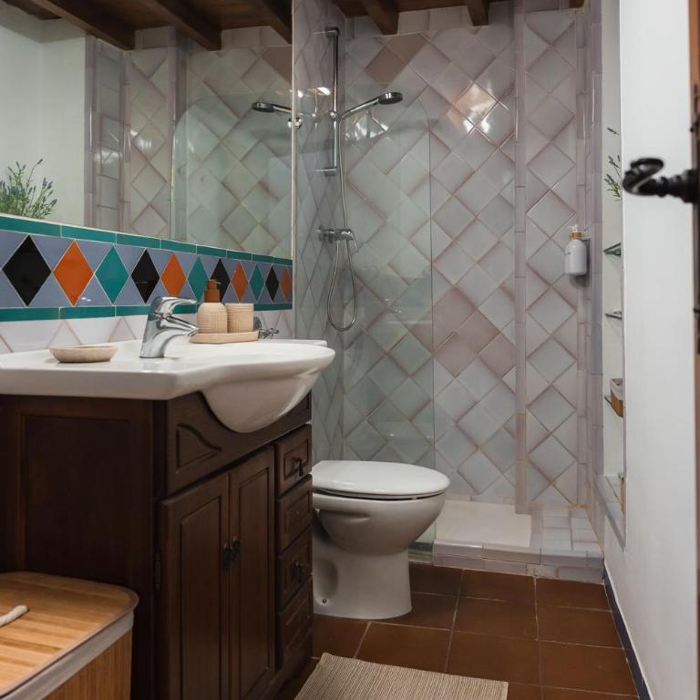 tuAnfitrion Casa Clavel Albayzin - Two-Bedroom House - 35