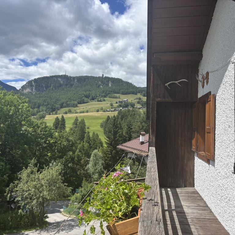 Casa Alpina centrale con vista sulle Dolomiti - Apartment mit Blick auf die Berge - 18