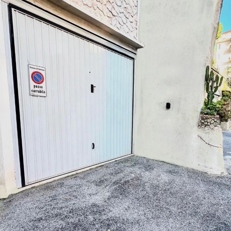 Il Giardino del Comandante - con Garage - Appartamento con 2 Camere da Letto - 2