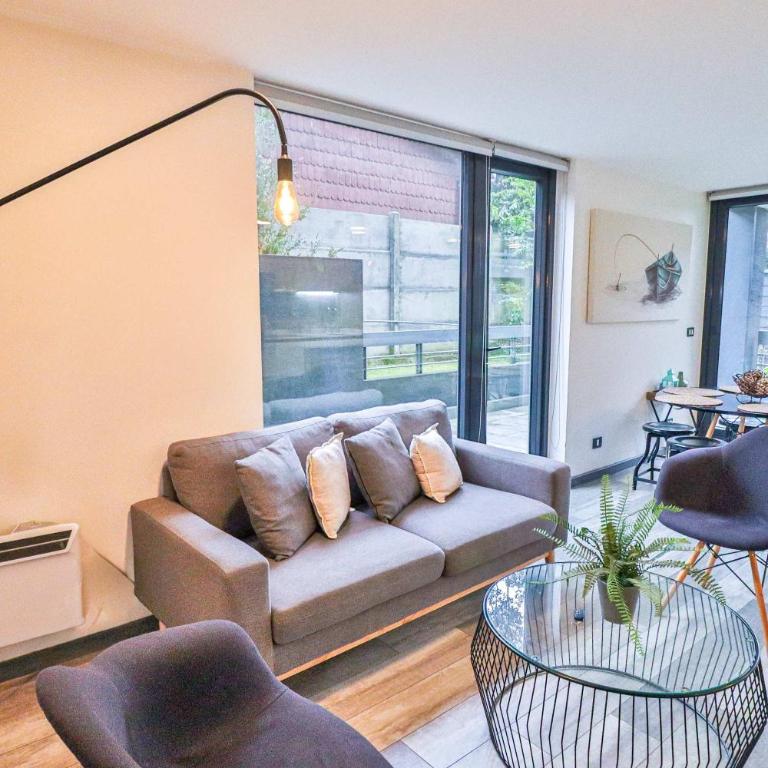 HOM I Familiar Depto con Estacionamiento y Gran Terraza - Apartamento - 19