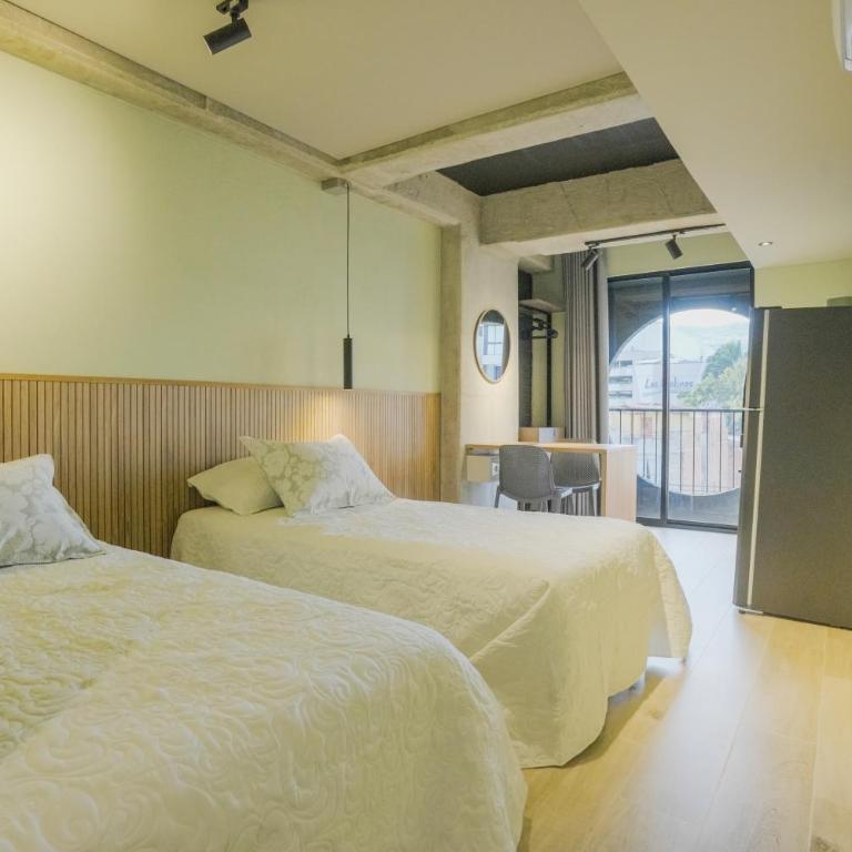 BRENT 30 Living - Deluxe Double Studio - 7