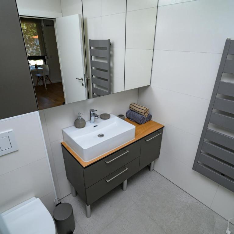GueZt Dobanovačka 93A - Apartment - 4