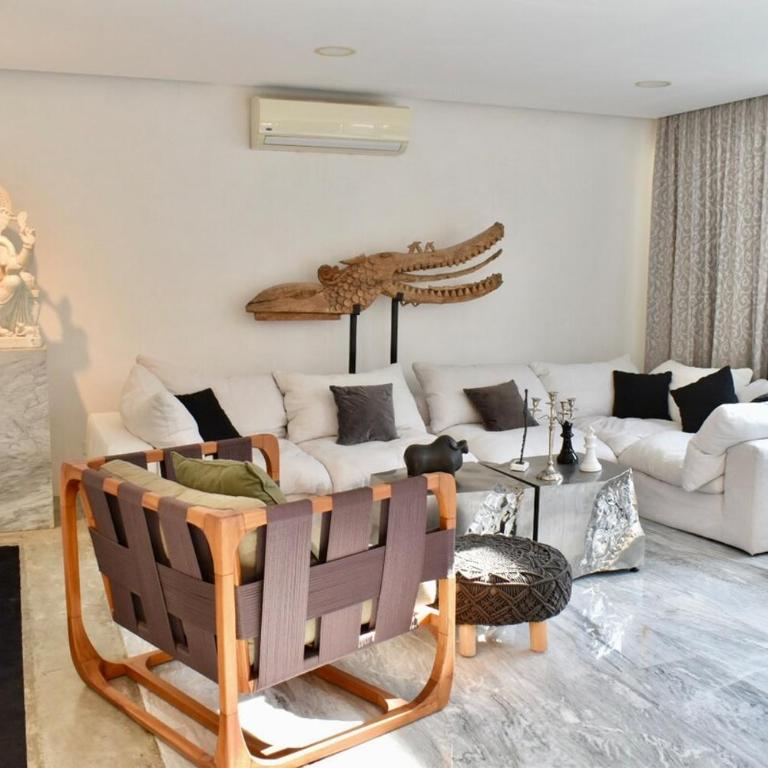 Exclusivo 3 Hab, Terraza Privada, Alberca y Asador - Three-Bedroom Apartment - 2