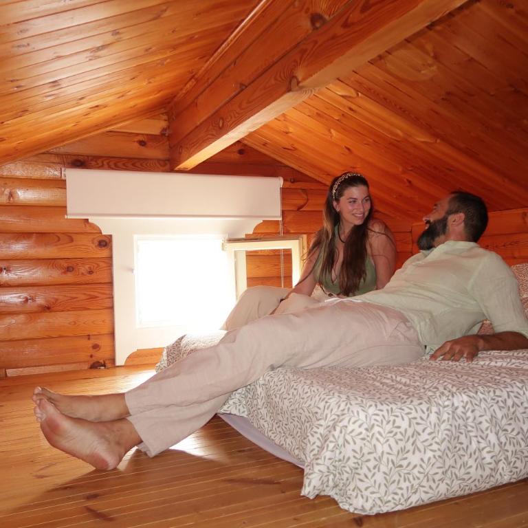 La casica de madera con Jacuzzi exterior y barbacoa - Two-Bedroom House - 38