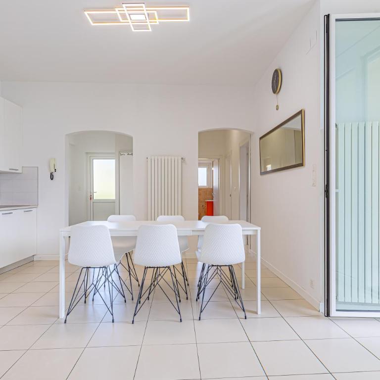 Imperial of Lugano 2 with a lake view and garden behind the station and 10 min from the lake of Lugano - Appartamento con 2 Camere da Letto e Vista Lago - 10