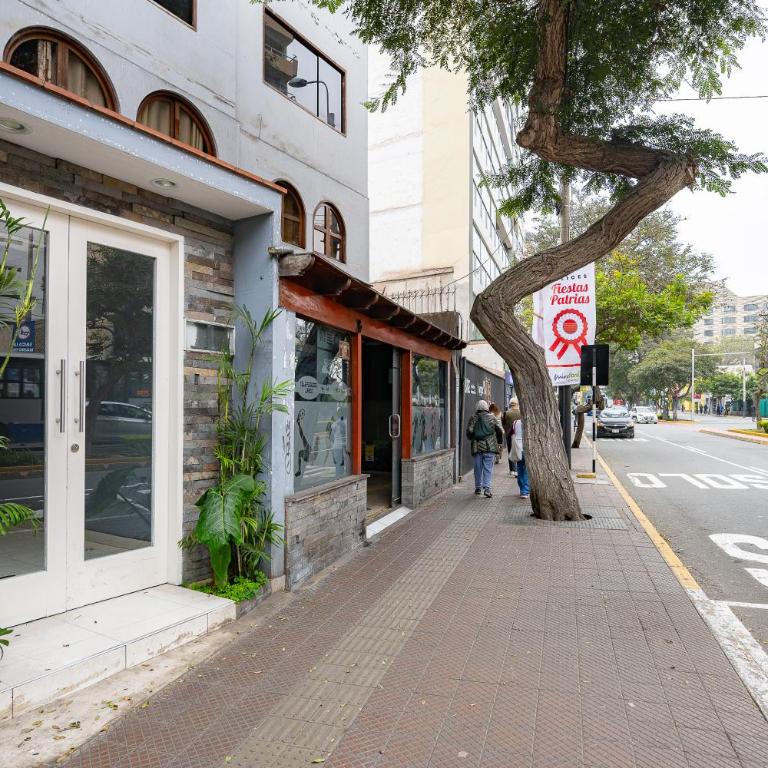 Larco C2 - Two-Bedroom Apartment - 23