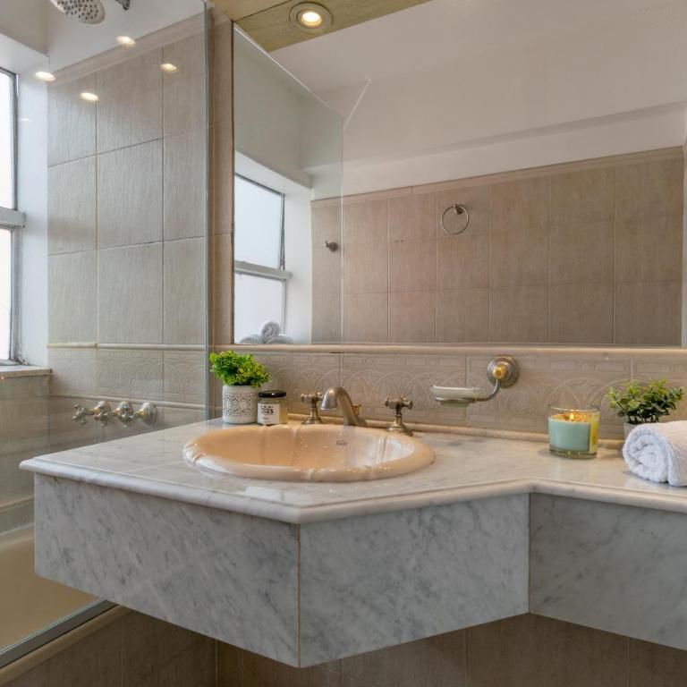 Corazón de Retiro, con cochera piscina y sauna - Apartamento de 1 dormitorio - 38