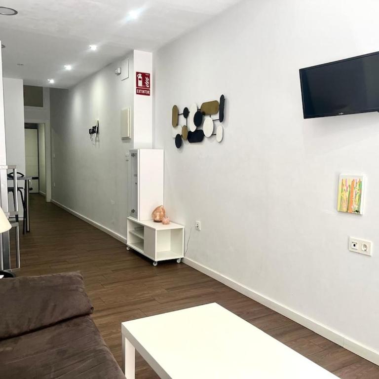 Apartment next to Hospital Morales Meseguer - One-Bedroom Apartment - 5