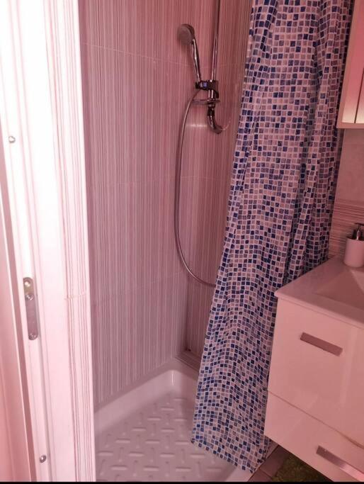 "Pippo" Studio At Historical Center - One-Bedroom House - 13