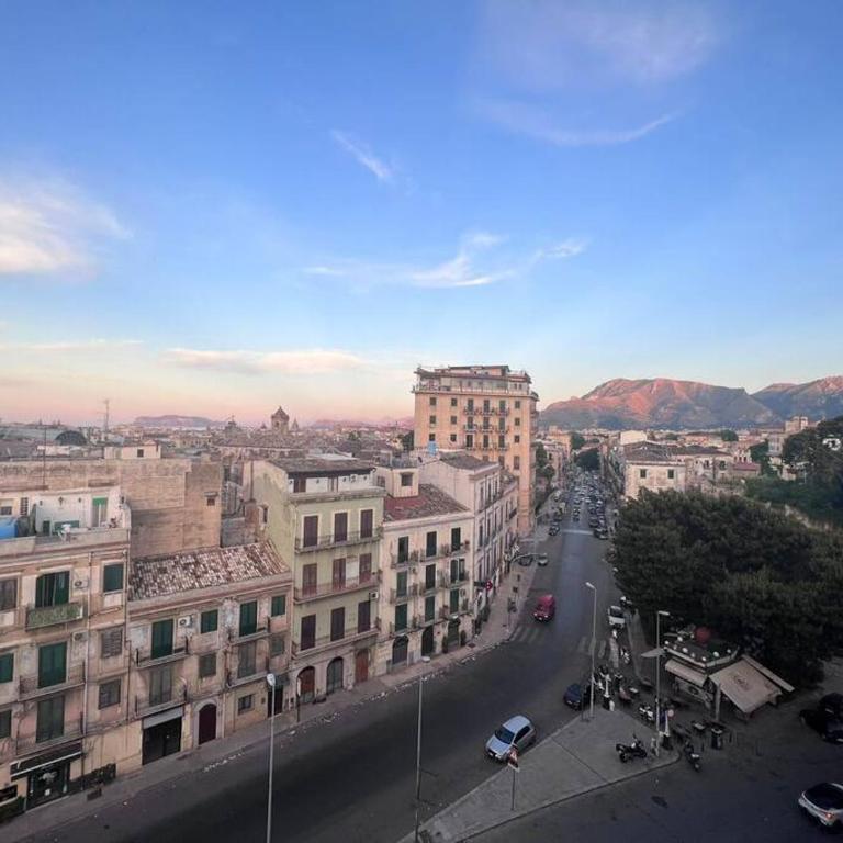 "Pippo" Studio At Historical Center - One-Bedroom House - 25
