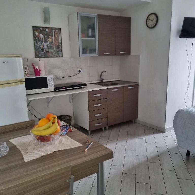 "Pippo" Studio At Historical Center - One-Bedroom House - 34