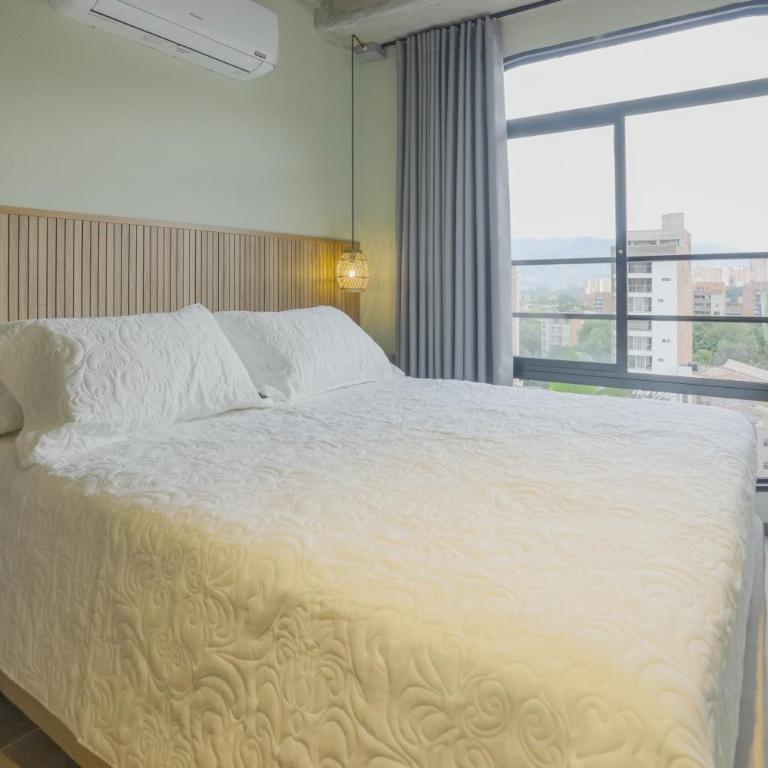 BRENT 30 Living - Family Two-Bedroom Apartment with View - 15