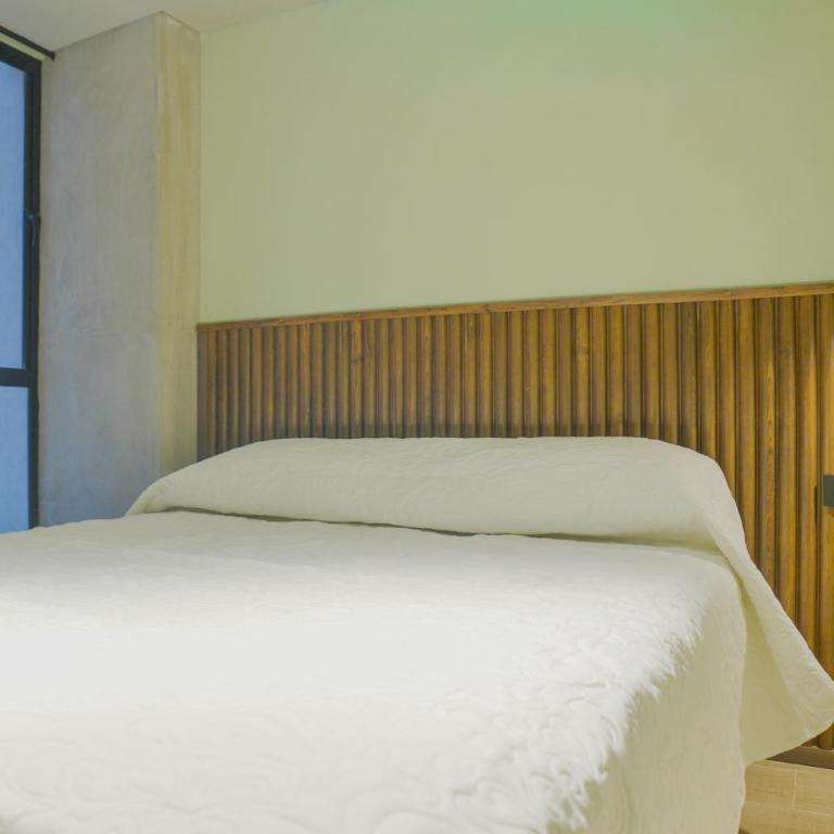 BRENT 30 Living - Two-Bedroom Deluxe Apartment - 5