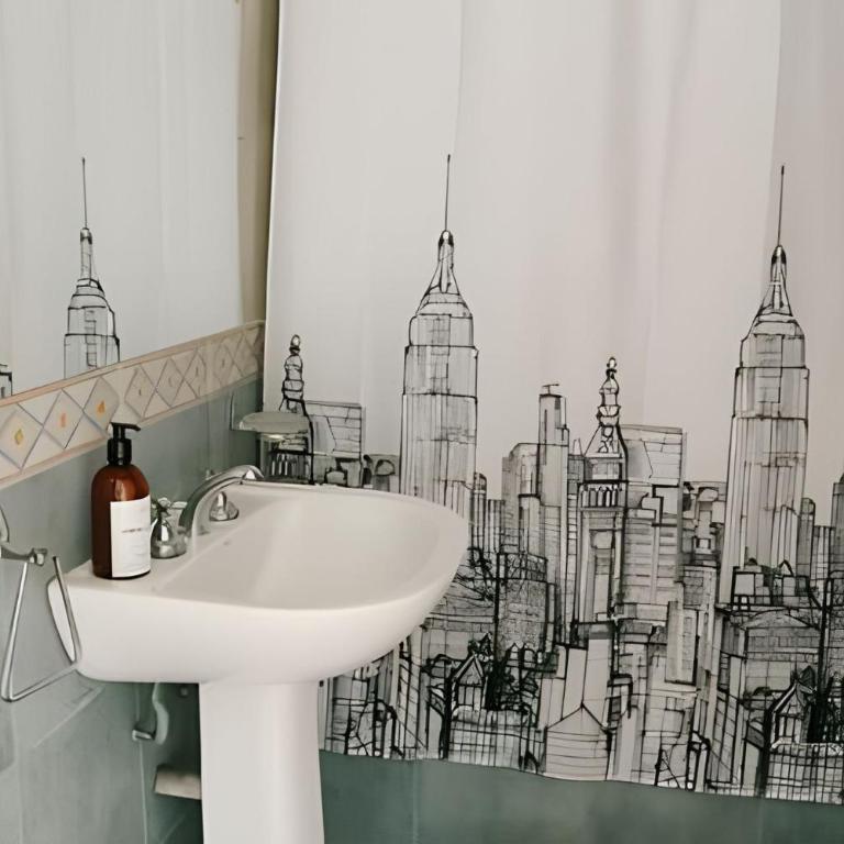 Edificio Jujuy 84 - 12 Deptos - Apartamento con ducha - 12