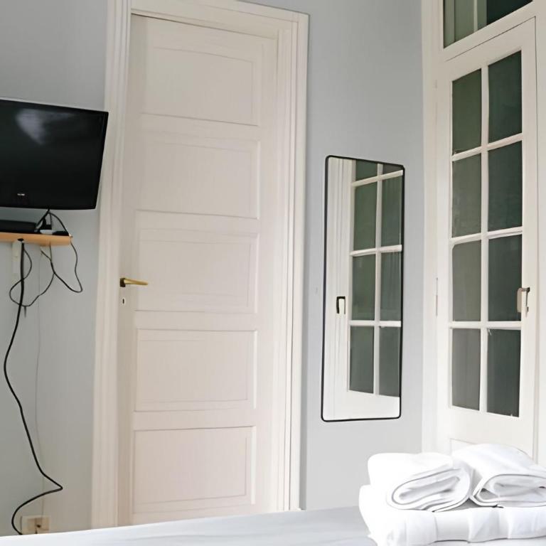 Edificio Jujuy 84 - 12 Deptos - Apartamento con ducha - 20