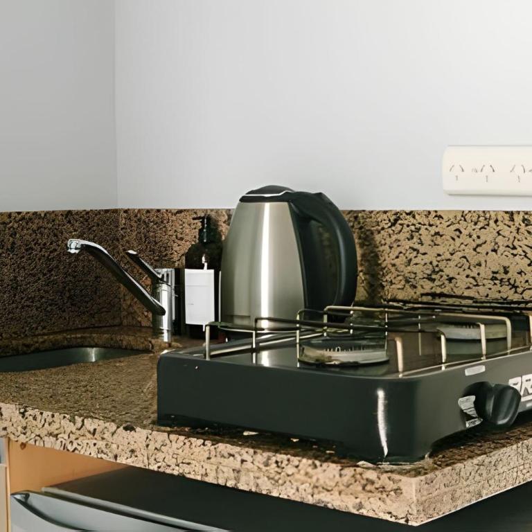 Edificio Jujuy 84 - 12 Deptos - Apartamento con ducha - 24