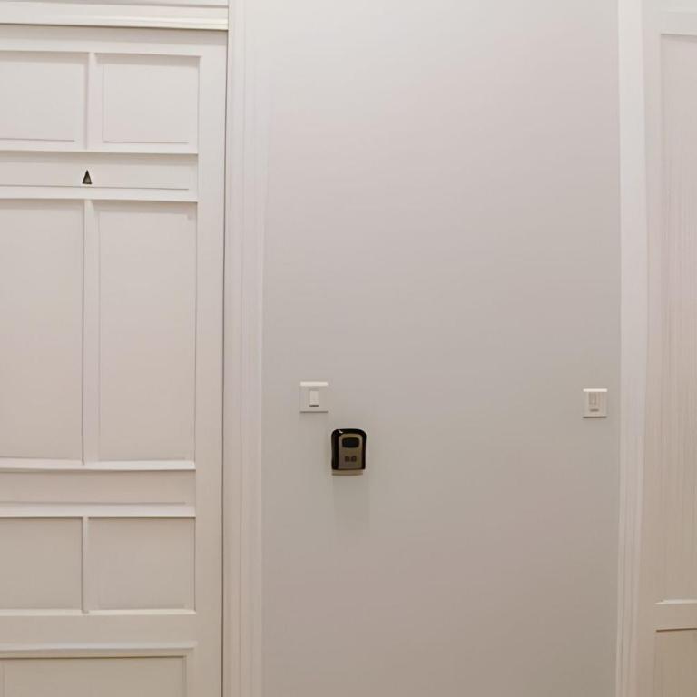 Edificio Jujuy 84 - 12 Deptos - Apartamento con ducha - 34