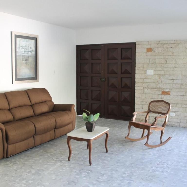 Itzimna - Three-Bedroom Villa - 1