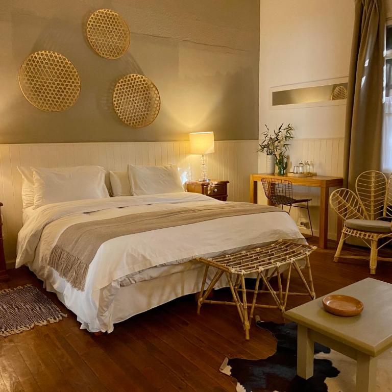 Estancia La Candelaria - Habitación matrimonial colonial - 1