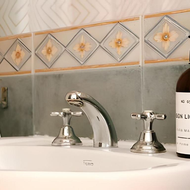 Edificio Jujuy 84 - 12 Deptos - Apartamento Estándar - 2