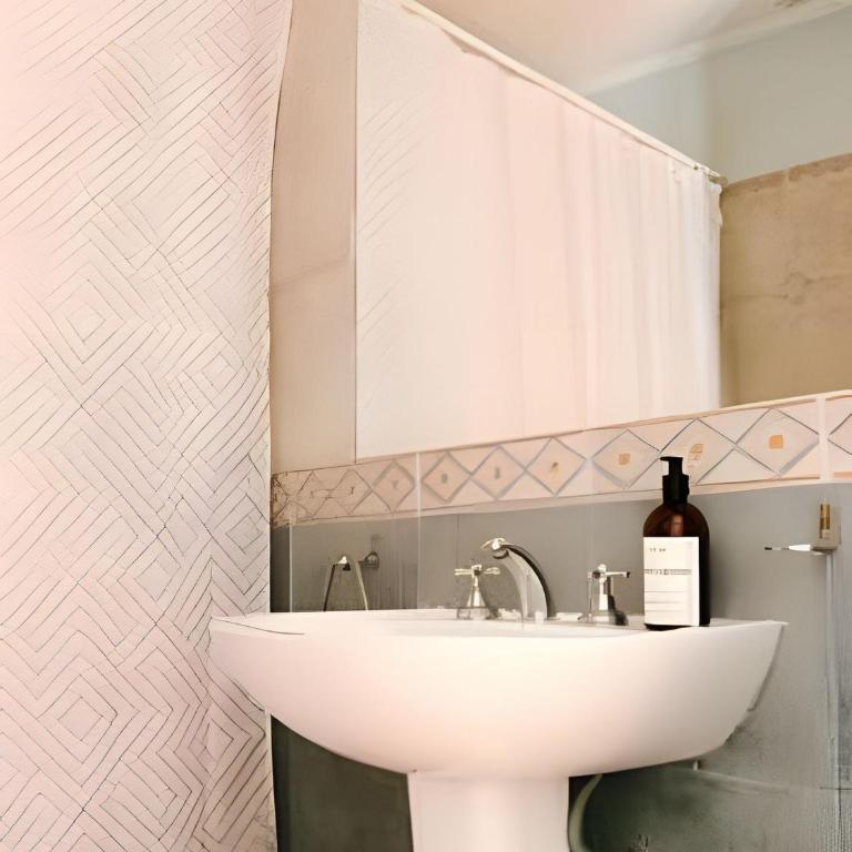 Edificio Jujuy 84 - 12 Deptos - Apartamento Estándar - 4