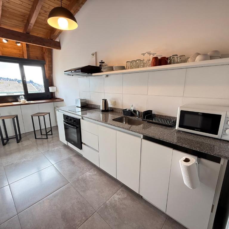 Espacioso, vistas, ideal grupos - Apartamento de 2 dormitorios con vistas a la ciudad - 9