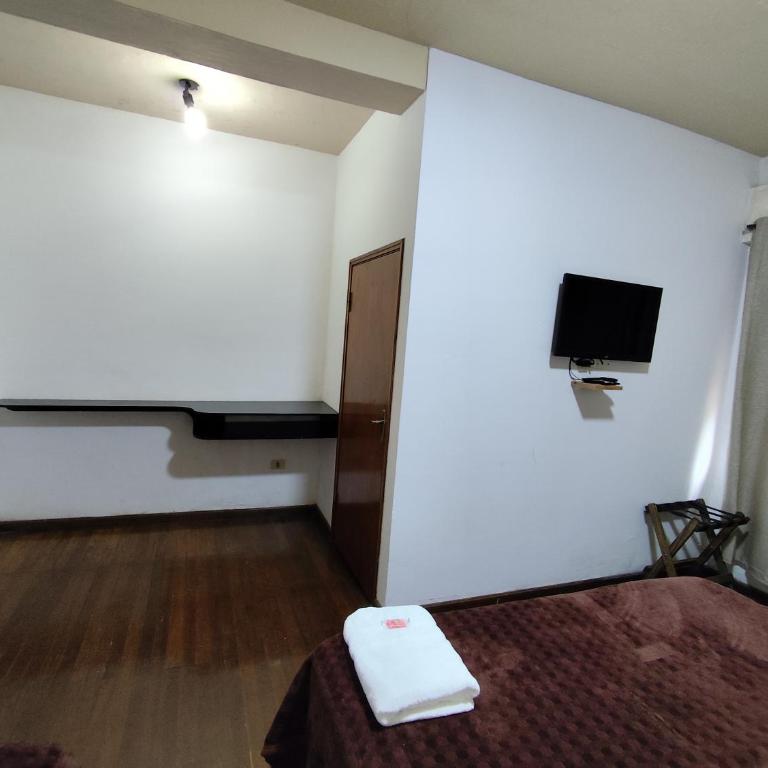 CEDE Inn Hotel - Quadruple Room - 5