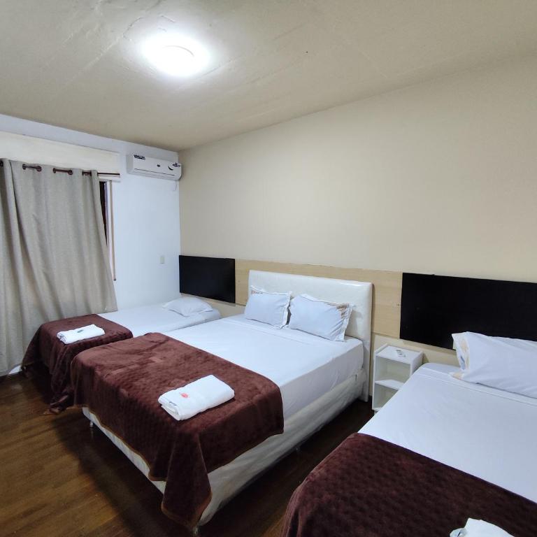 CEDE Inn Hotel - Quadruple Room - 7