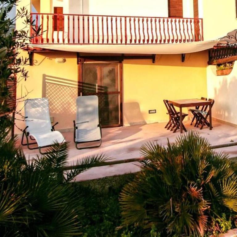 Case Bongiovi - Two-Bedroom House - 12