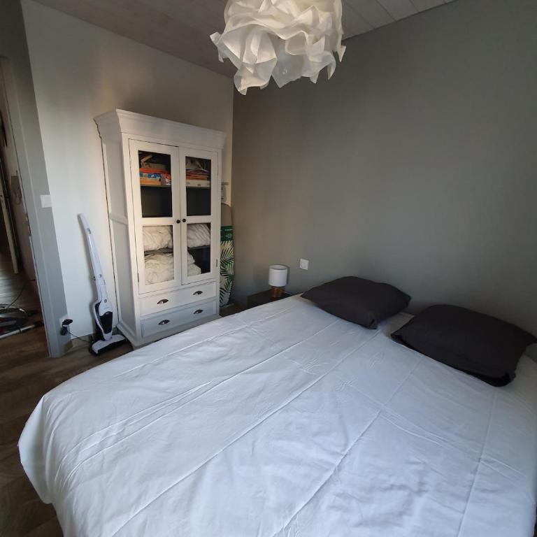 Diane - Beach, Wi-Fi, sleeps 6, Modern and Neat - Appartamento con 3 Camere da Letto - 21