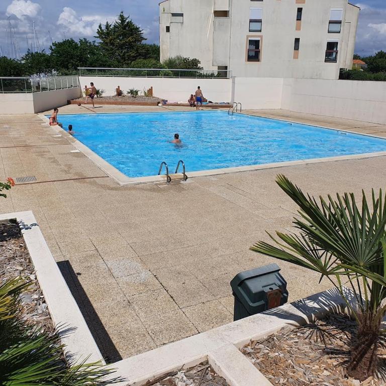 Diane - Beach, Wi-Fi, sleeps 6, Modern and Neat - Appartamento con 3 Camere da Letto - 23
