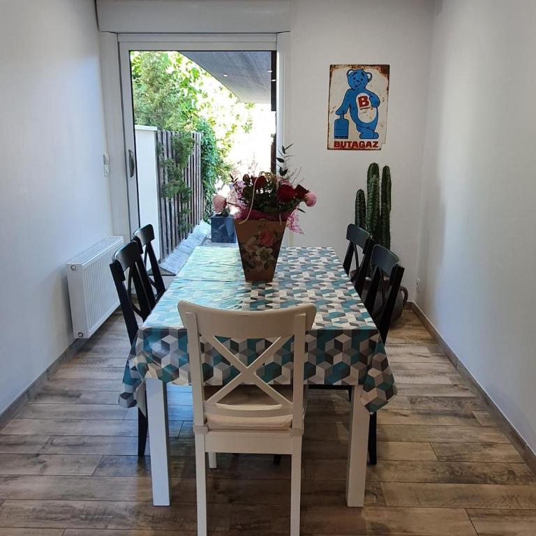 Diane - Beach, Wi-Fi, sleeps 6, Modern and Neat - Appartamento con 3 Camere da Letto - 32