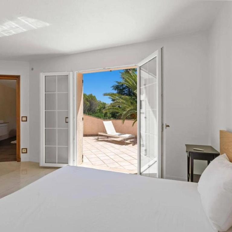Prestigious 5-star garden villa - Villa - 8