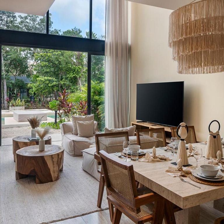luxury Mistiq Villa private pool and art - Three-Bedroom Villa - 1