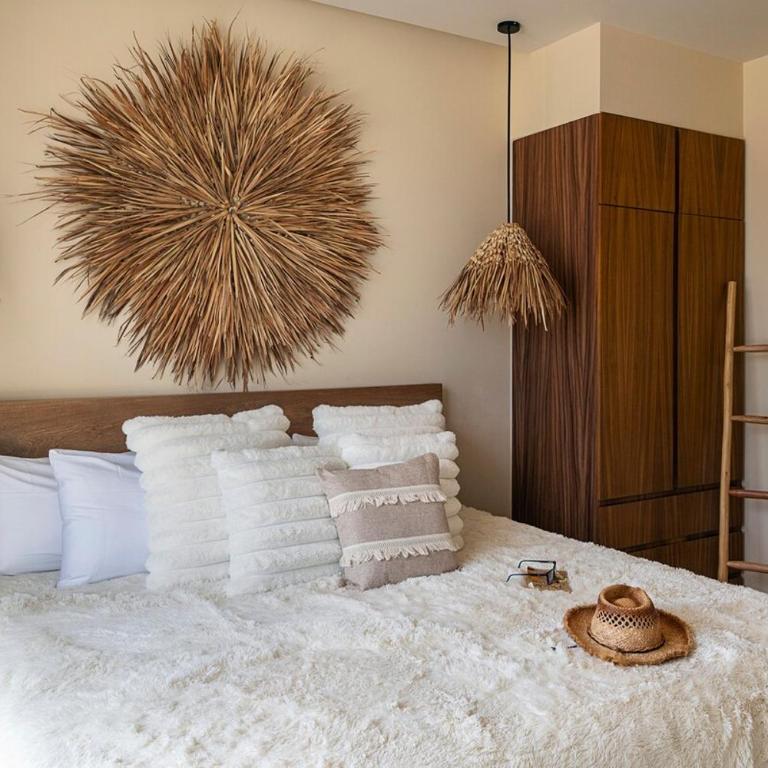 luxury Mistiq Villa private pool and art - Three-Bedroom Villa - 31