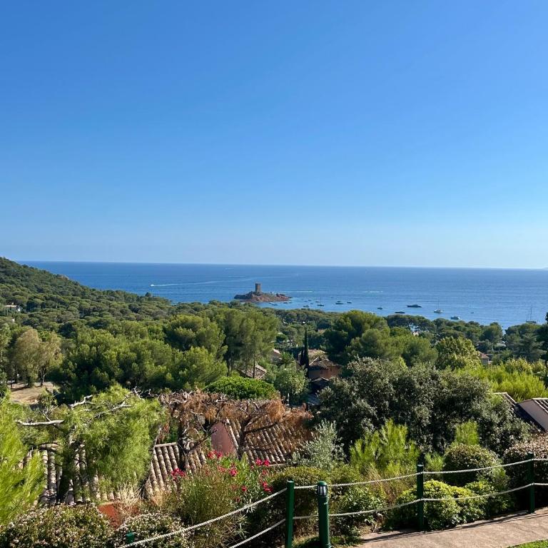 Appartement vue mer exceptionnelle Cap Estérel - Apartamento de 1 dormitorio - 15