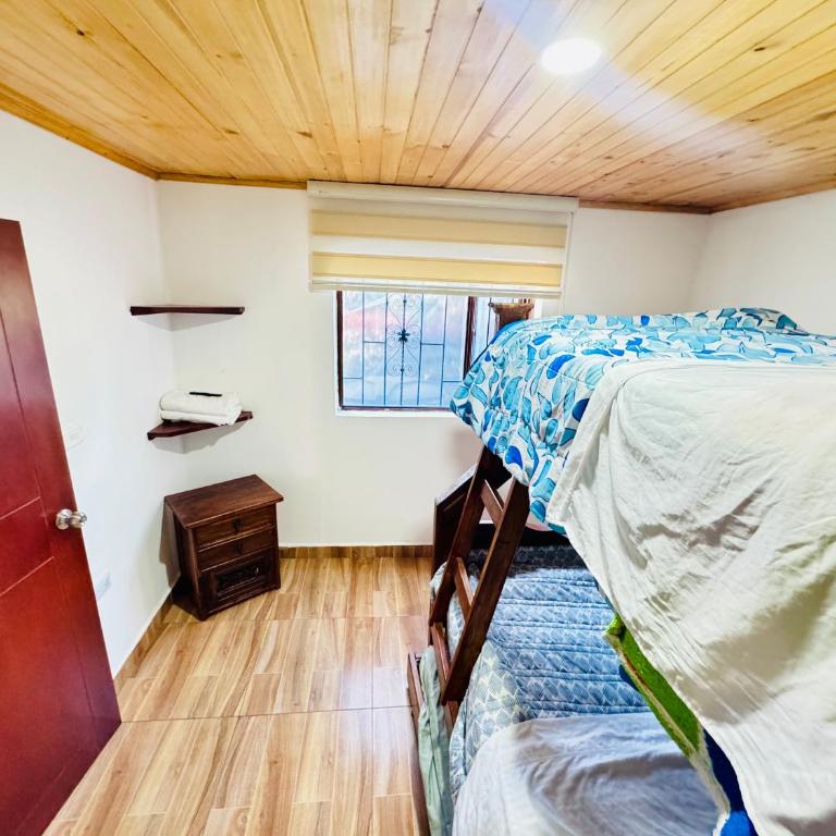 Hostal Agroturistico Guadalupe - Basic Triple Room with Shared Bathroom - 3