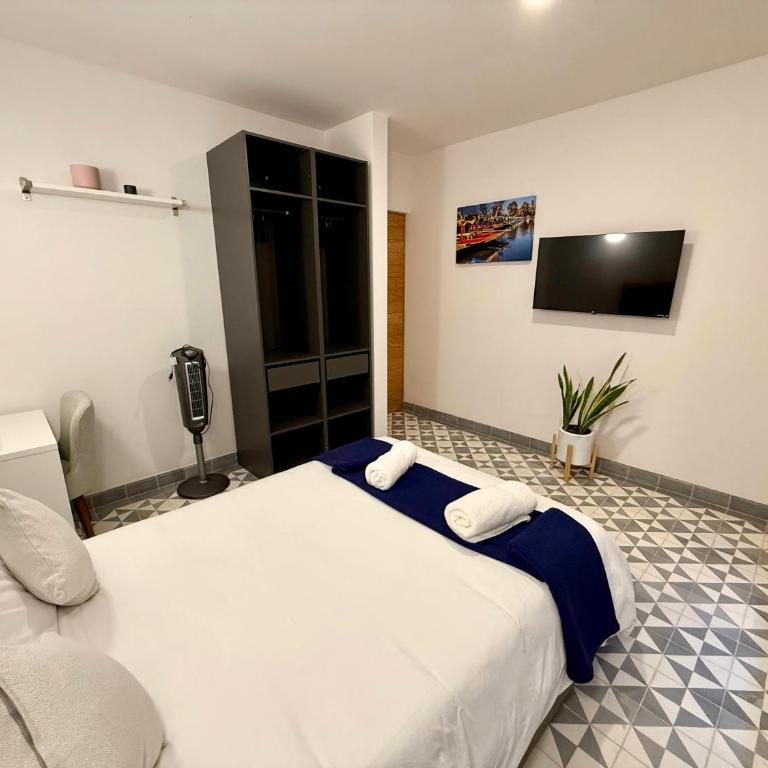 Suites Heriberto Frías - Double Room with Private Bathroom - 3