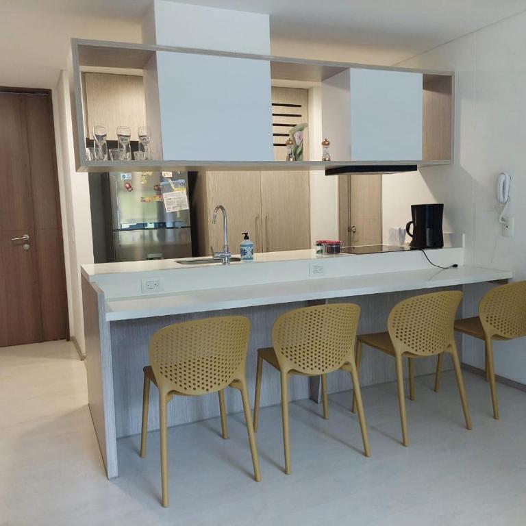Apartasuite en Rionegro, piscina, gimnasio y spa - Apartamento de 2 dormitorios - 15