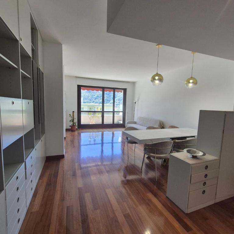 Como Prudence Suite - Appartamento con 2 Camere da Letto e Balcone - 20