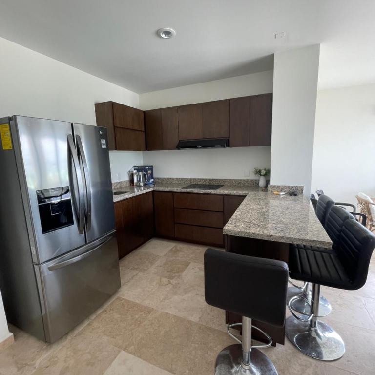 La View 502 - Two-Bedroom Apartment - 11