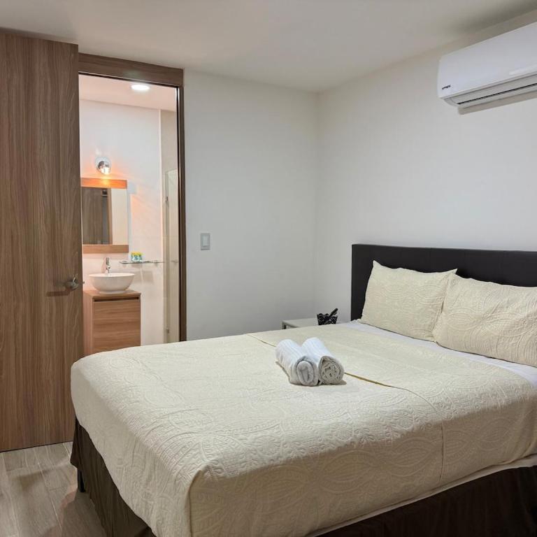 Getaway with Incredible Sea View - Three-Bedroom Apartment - 16