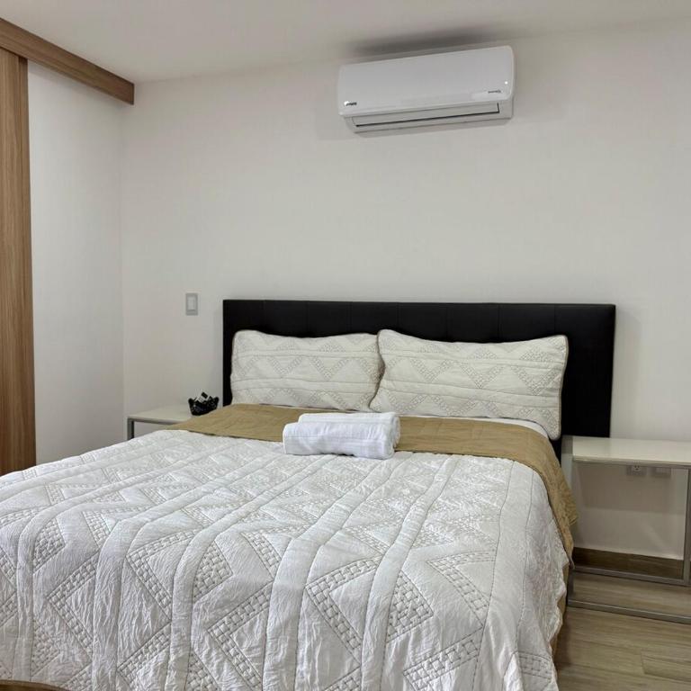 Getaway with Incredible Sea View - Three-Bedroom Apartment - 18
