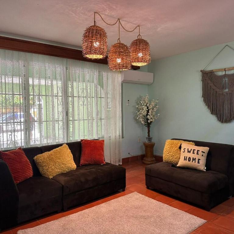 Casa Yuya - Three-Bedroom House - 42