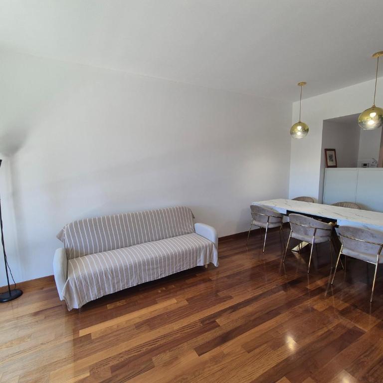 Como Prudence Suite - Appartamento con 2 Camere da Letto e Balcone - 6