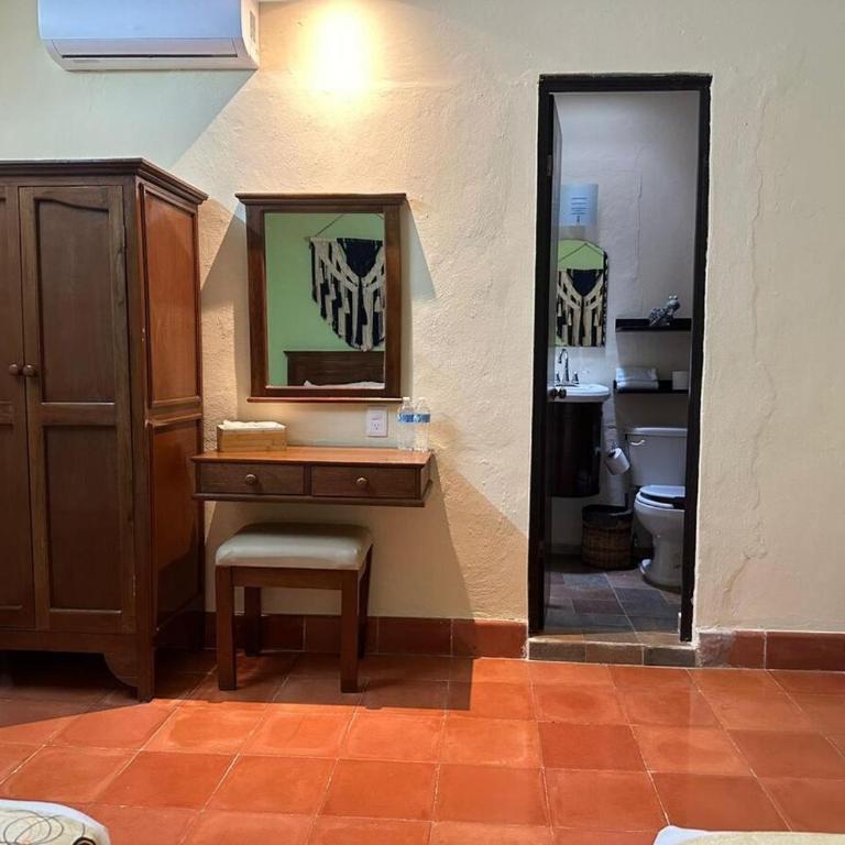 Casa Yuya - Three-Bedroom House - 31
