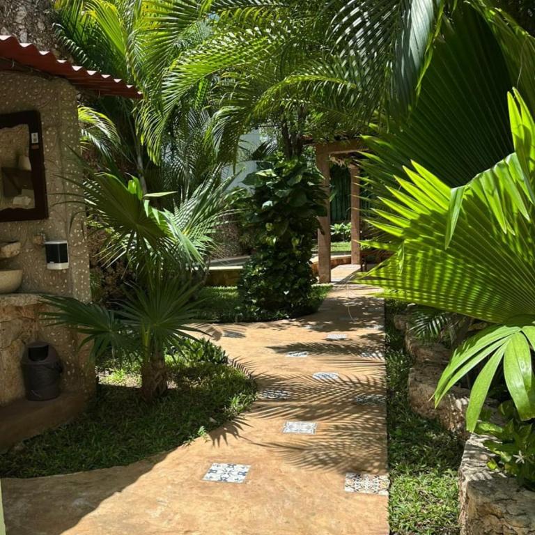 Casa Yuya - Three-Bedroom House - 15