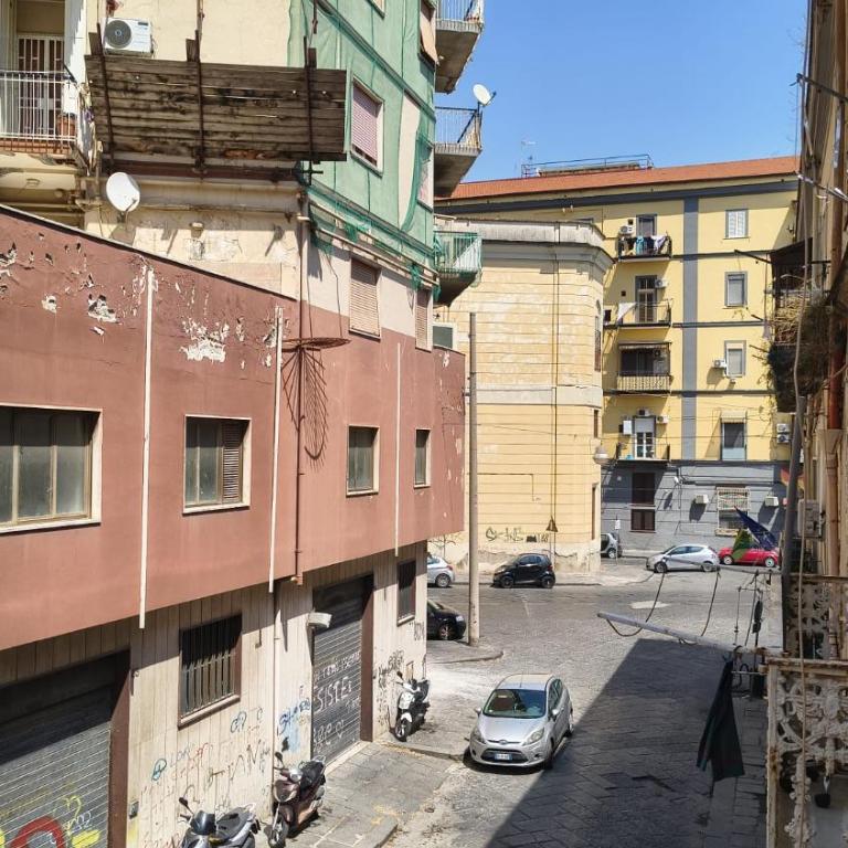 Dimora Carafa - Appartamento con 1 Camera da Letto e Balcone - 55